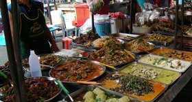 I eat lunch at stalls like this every day at work.